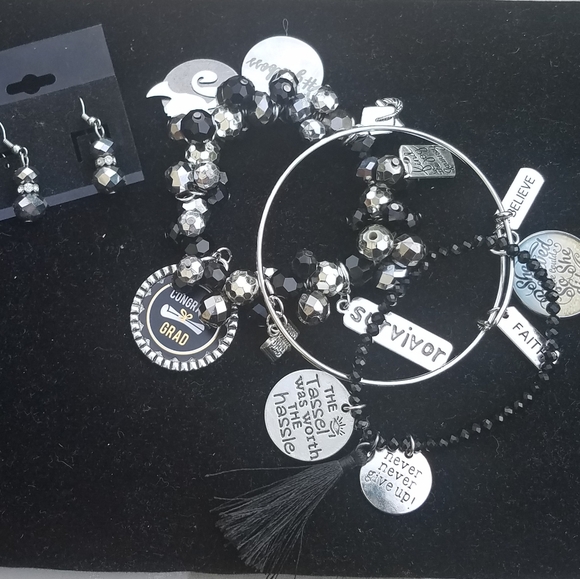 Graduation Charm bracelet Senior 2020 - Picture 1 of 8